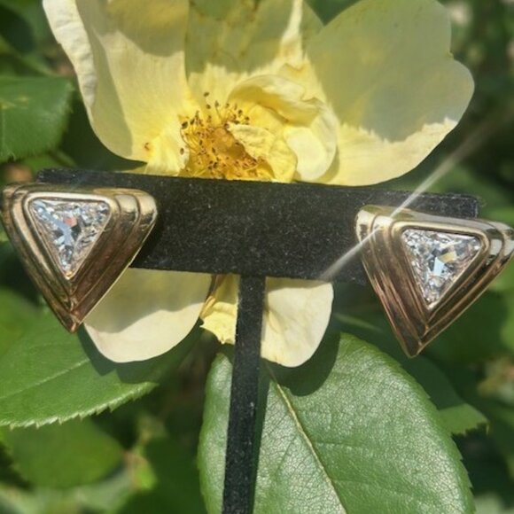 S.A.L SWAROVSKI Clear Crystal Triangle Gold Tone EARRINGS - Picture 4 of 8